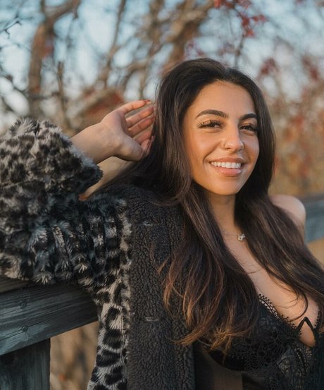 Lina alqaq xxx model archive