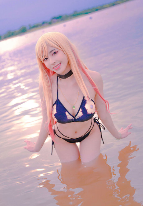 Luximity naked model picture