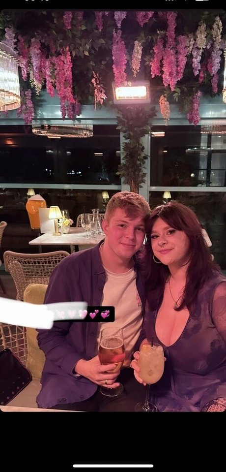 Charlotte A star free pictures