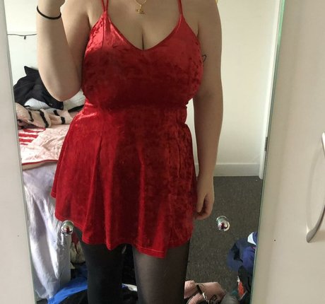 petite onlyfans free naked image