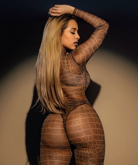 Leli Hernandez pornographic actress gallery