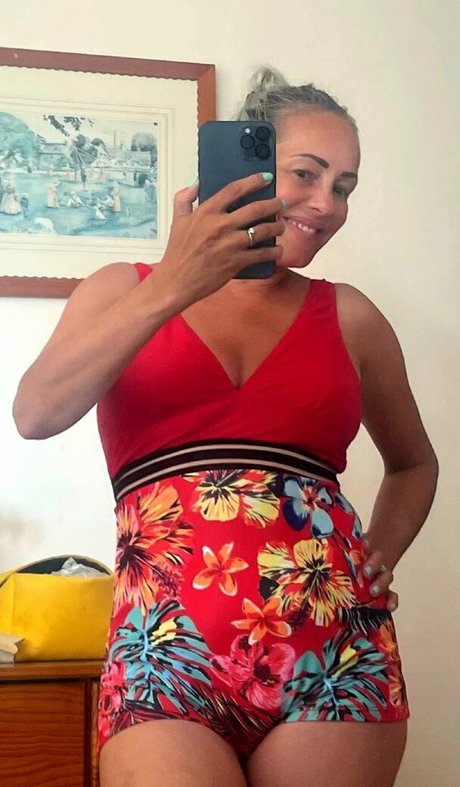 Sarah Cawood pornstar adult pic