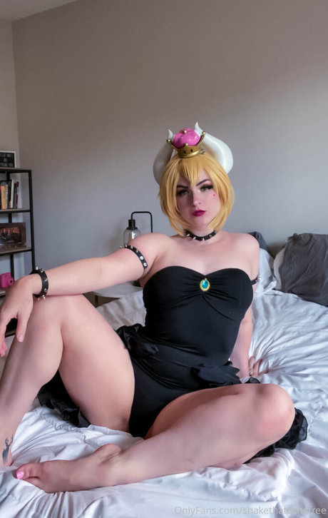 shakethatashefree model nice images