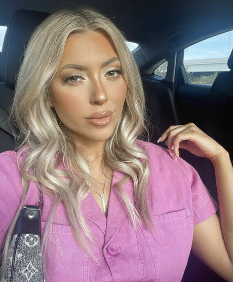 goth teen onlyfans exclusive images