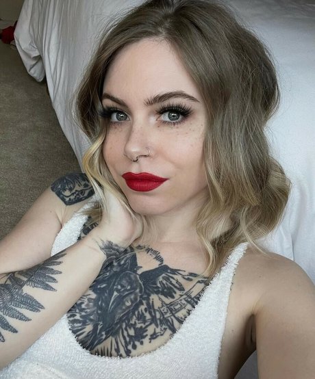 edgarallanxhoe pornographic actress pictures