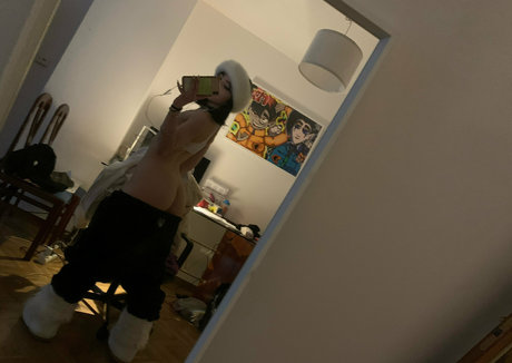 selfishara pretty model gallery