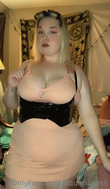 aquariusash pornstar hot img