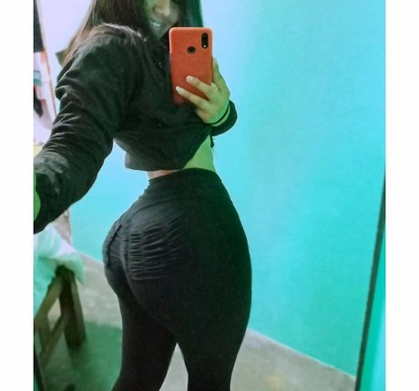 Nicol Pizarro pornstar nudes photos