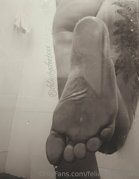 felicitysfeetxxx nudes star photos