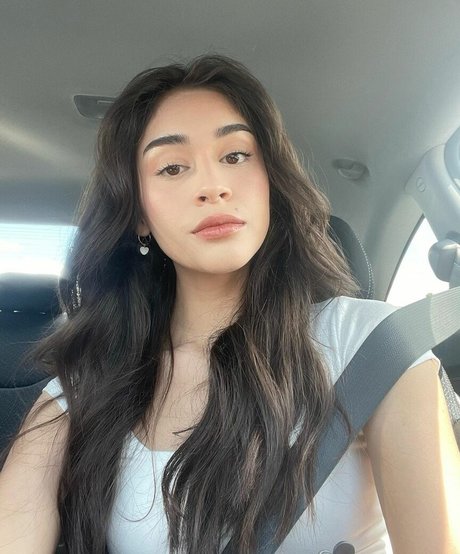 tayloryorktamayo pretty actress galleries