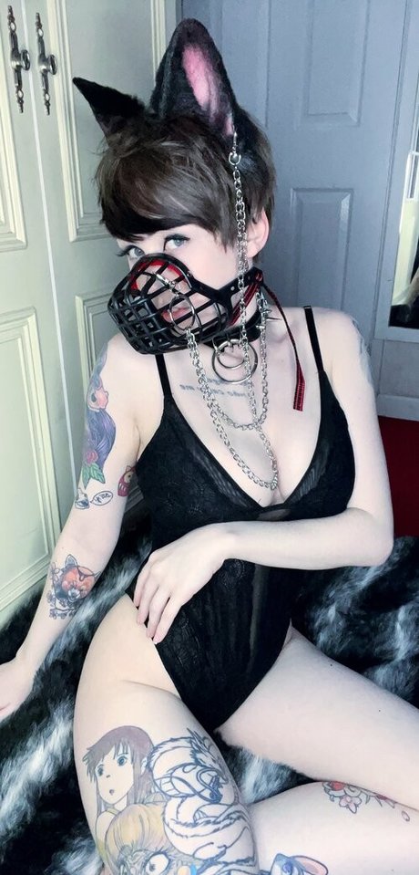 Emberwolf high quality actress photo