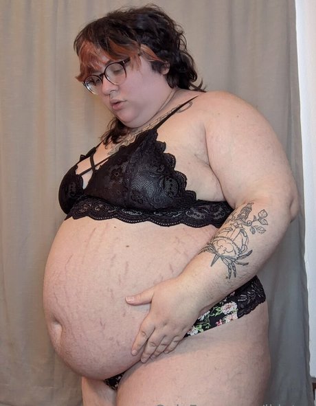 iklutzy pretty pornstar pics