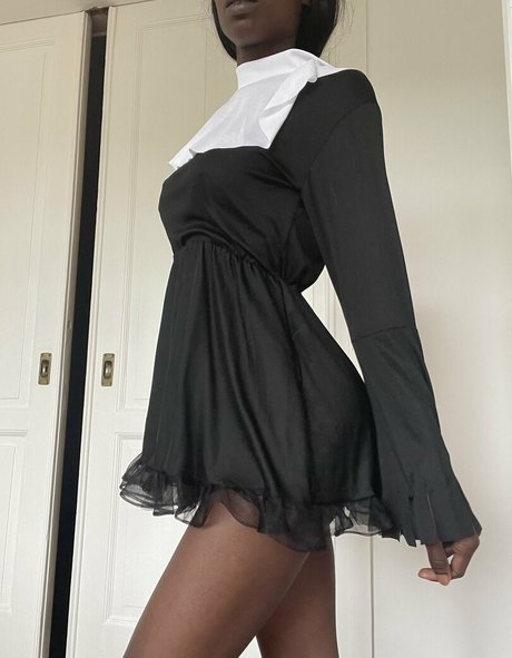 dollblk pornstar adult picture