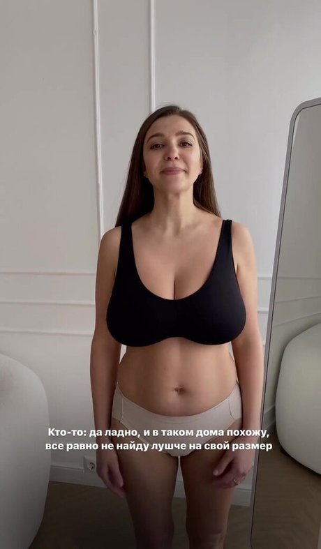 selfie nude onlyfans art naked gallery