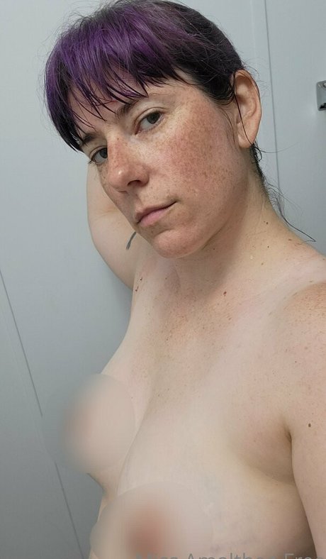 shemale outdoor onlyfans sexy naked image