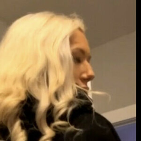 Amelia Elsa Robbins free star photos