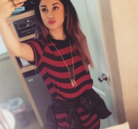 blonde tits onlyfans beautiful pic