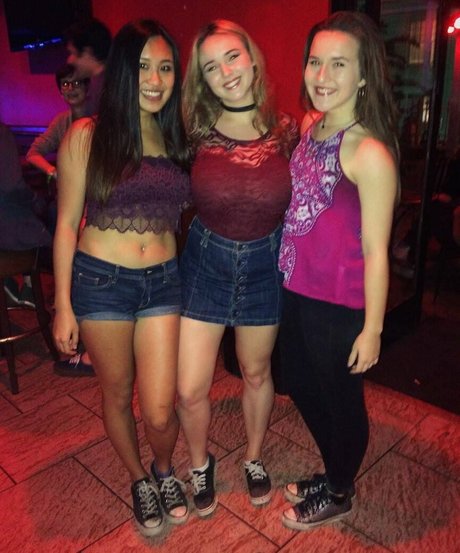 Julia F model hd photo