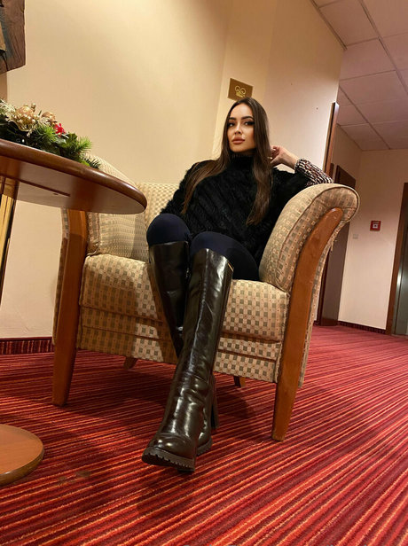 round ass onlyfans sexy naked photo