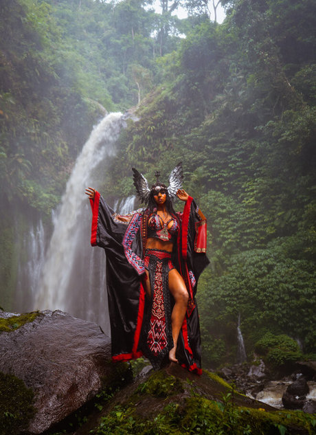 Sharon Ehman hd star images