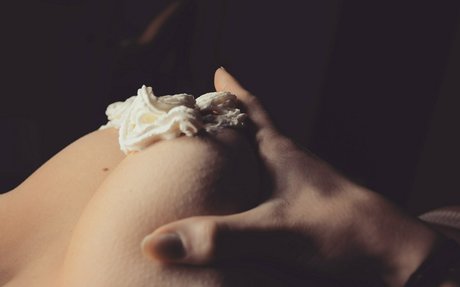 cleoyleo pornstar erotic galleries