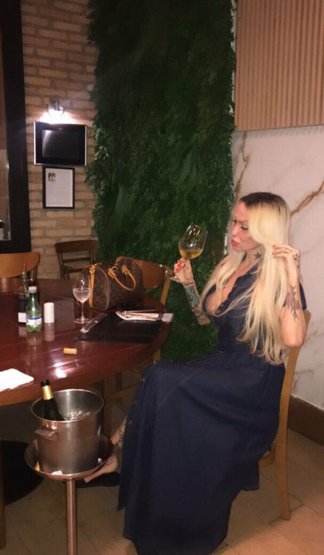 ebony wet pussy onlyfans sex img