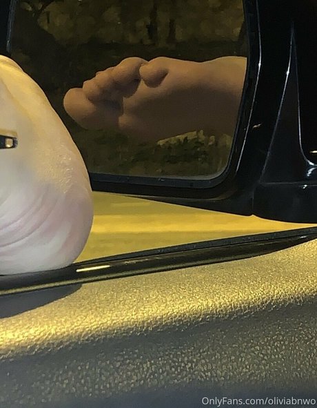 oliviabnwo erotic pornstar pic