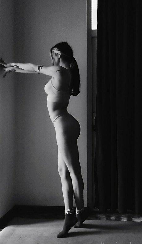 torineko model beautiful archive