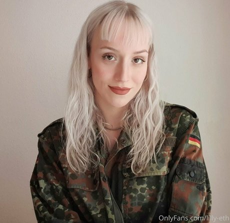 lilly eth model naked galleries