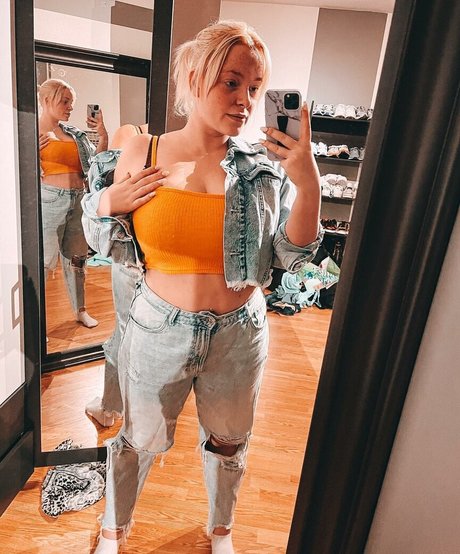 Sarah Neuhaus perfect star img