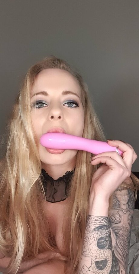 sweet miaxxx nice star picture