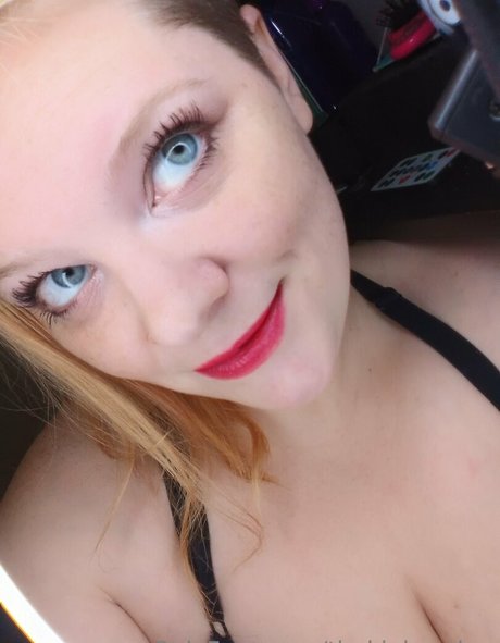 thekinkyzebra pornstar nude img