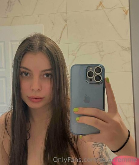 carinacremme art model pic