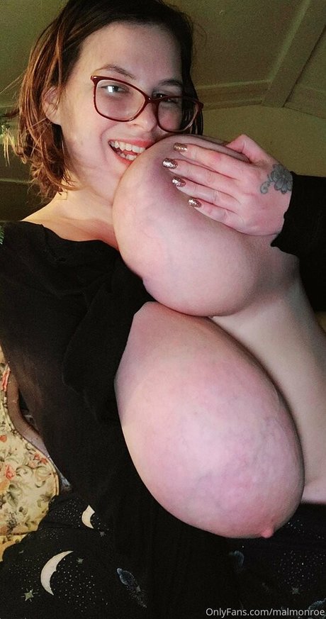 redhead skinny onlyfans perfect images