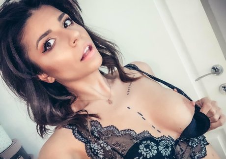 red hair onlyfans hd picture