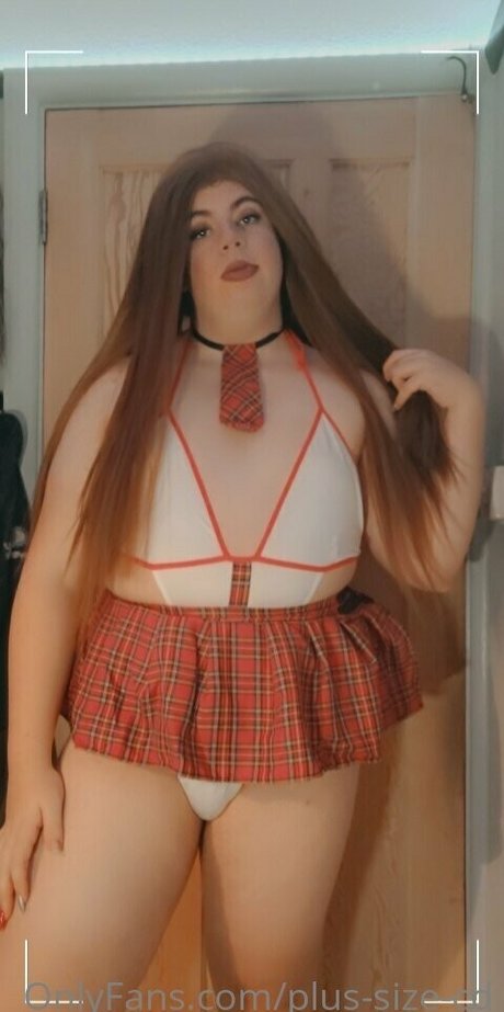 plus size cd star exclusive pics