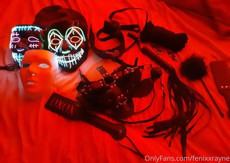 fenixxrayne pornstar top pic