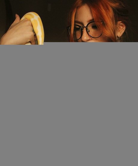 Spooky Foxx nudes star photos