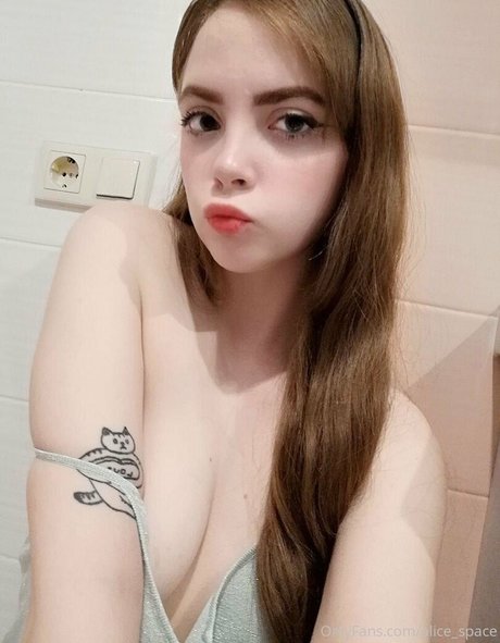 alicespace pornstar nudes images