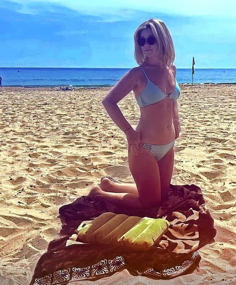 Creative Calm ASMR model best picture