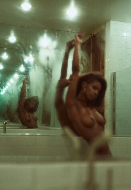 black cuckold onlyfans adult pic