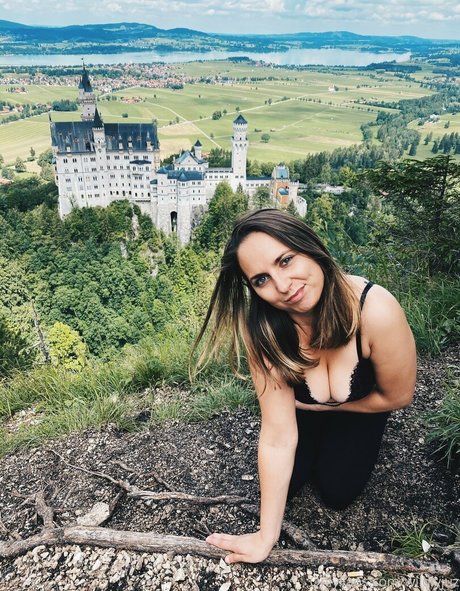 big ass onlyfans top image