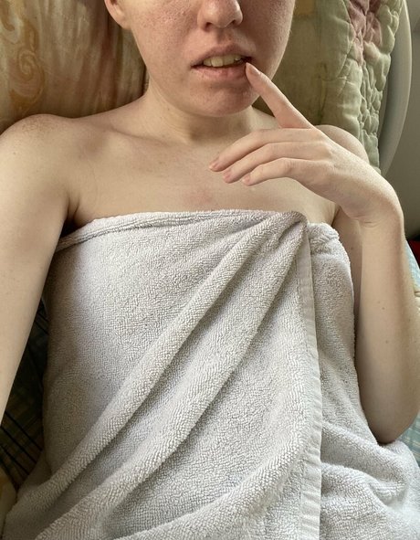 petite onlyfans free naked photo