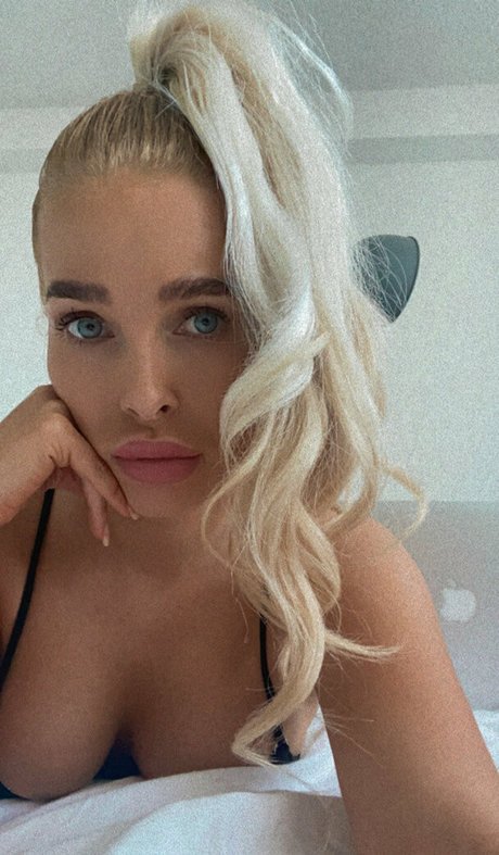 angelpussy18 star sexy pic