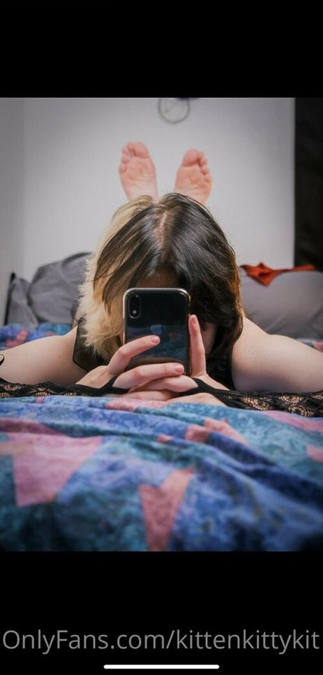 kittenkittykit star art pic