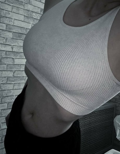 pink hair onlyfans naked pic