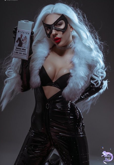 Ladybell hot model images