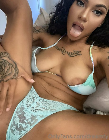 dreamty model erotic archive