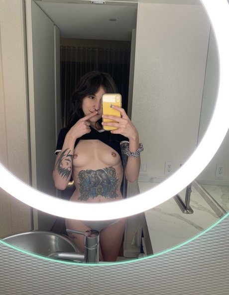 shaved onlyfans sexy xxx photo