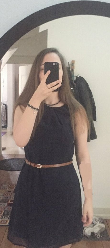 ebony midget onlyfans hot naked image